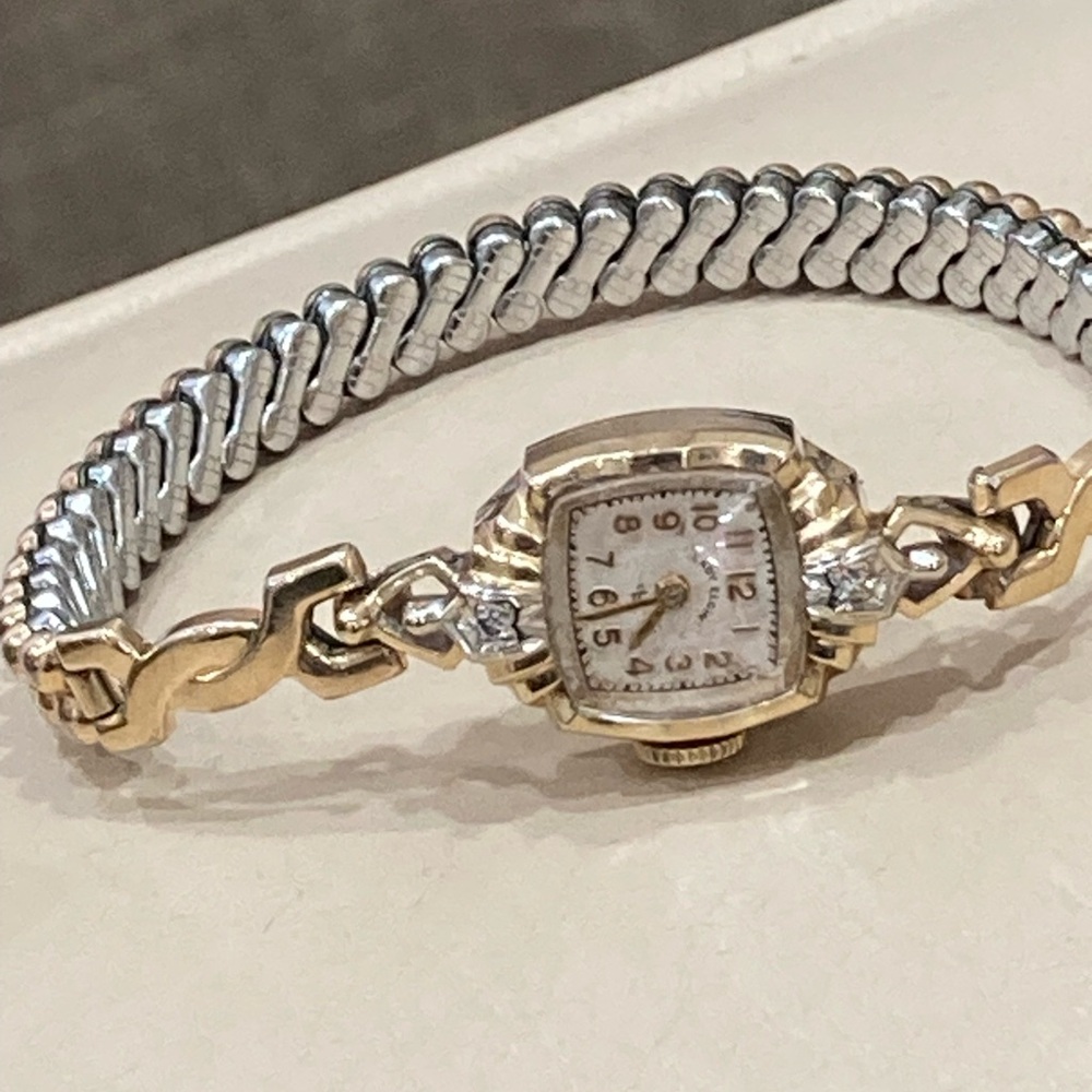 14k gold watch - Picture 4 of 10